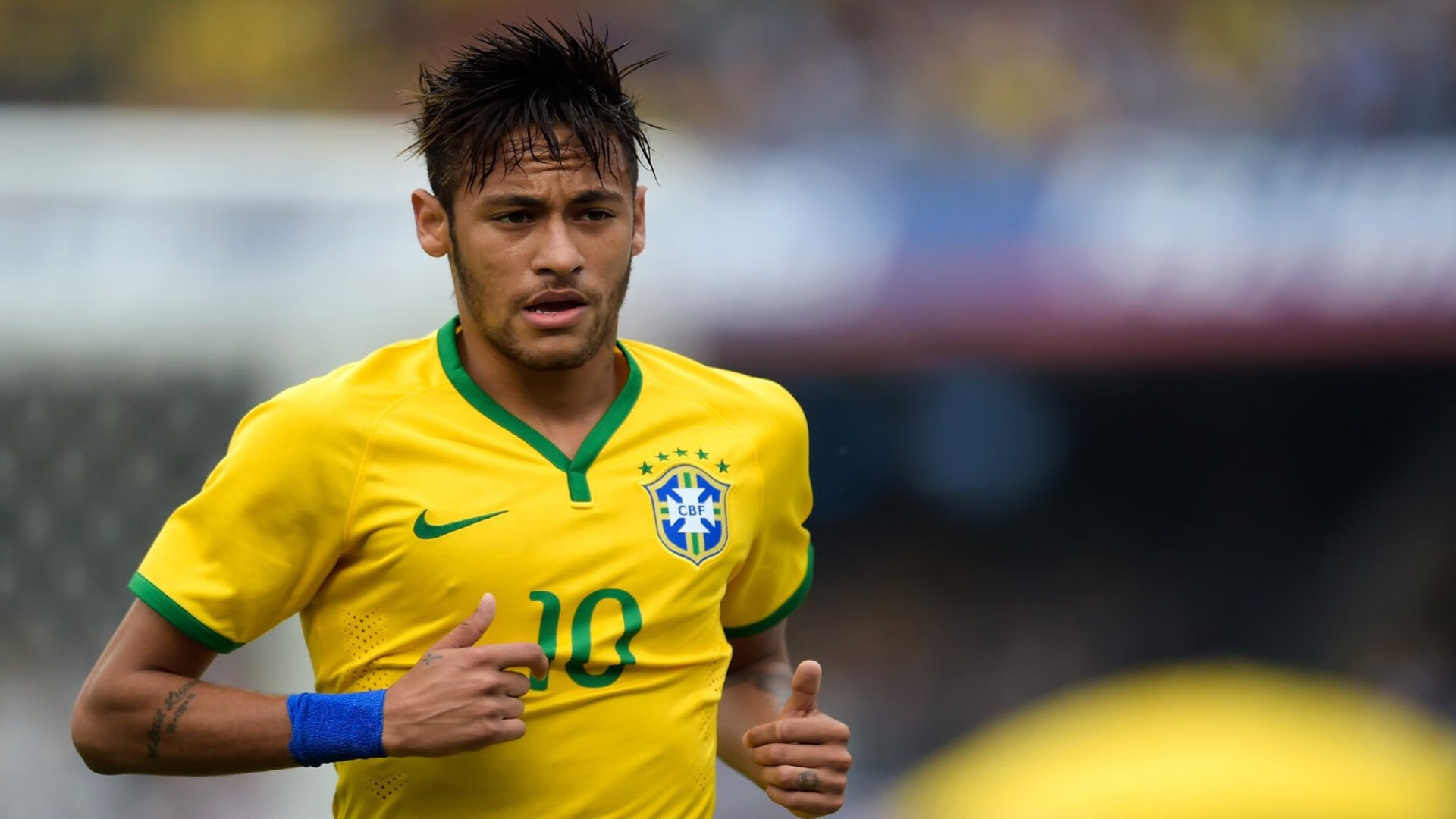 凯蒂·莱德基赛后感谢团队支持,凯特 莱德基